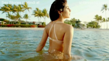 Priyanka Chopra Hottest Skin show
