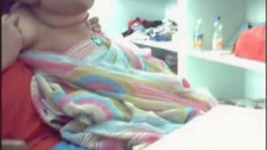 Devar exposing babis boobs on webcam