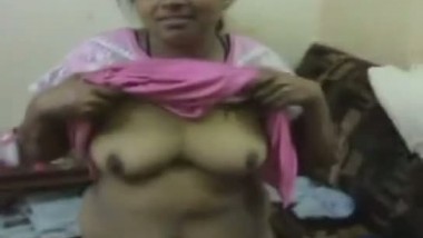 Desi lady Divya’s private parts exposed free porn