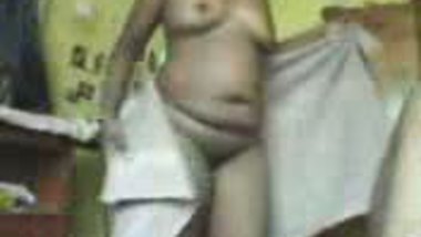 Fsiblog – Andhra sexy bhabi first time with driver MMS
