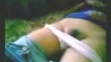 FSI Blog – Mumbai girl sharing herself with friends scandal MMS
