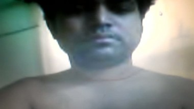 NUDE ON CAM