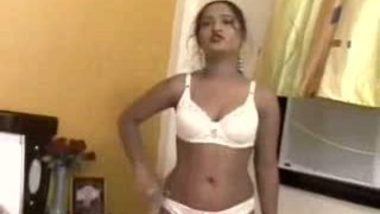 Bgrade Actress Undressing