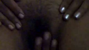 Desi lady getting her pussy exposed and squeezed hard!