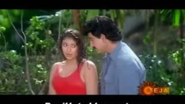 sangavi 80_ BOOBS pop out