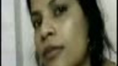 Hot Indian Aunty