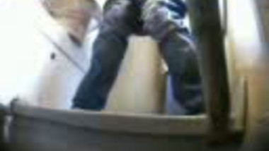 pissing