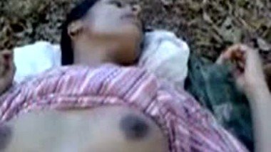 Exploring Open Pussy Lips