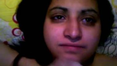 Indian mature bhabhi giving hot blowjob to hubby’s friend