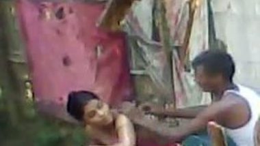 Desi outdoor bath scene captured by neighbor