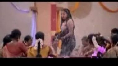 Tamil Actress Nice Boobs Show