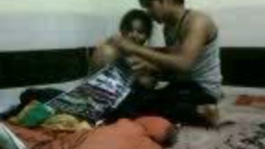 Indian porn of hostel girl home sex with cousin