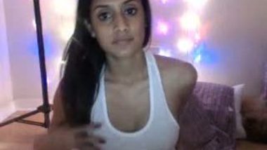 Houston NRI College girl exposed her naked beauty on demand