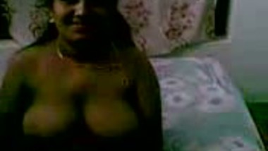 Big boobs mallu chechi Sundari’s naked exposure