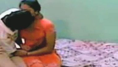 Hidden cam sex scandal of Patna bhabhi with neighbor