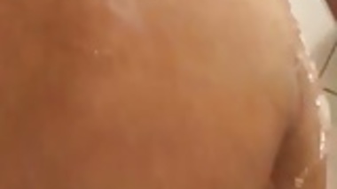 soapy soapy indian ass for u