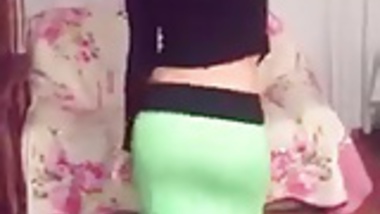 Non Nude Indian Desi Teen Girl Belly Dance Shaking Ass