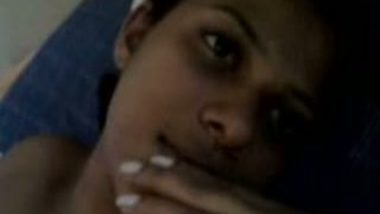 Amateur desi college girl exposed her naked figure on demand