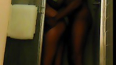 EAST INDIAN BOLLYWOOD ACTRESS SHOWER SEX SCENE PART.2