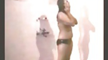 Mallu Amuda On Shower