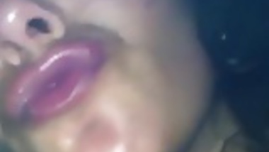 Hot Desi couple gettin nasty forplay with hot moaning