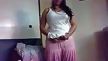 amber sex with her bf in hotel room Lahore