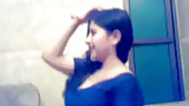 Muslim girl performing in private Mujra