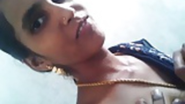 Tamil Neighbor Aunty Boobs & Chut Captured by BF