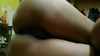 Desi oiling toying masturbating doggy