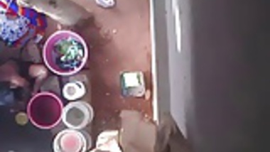 Kannada neighbour aunty bathing