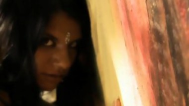 Bollywood Indian MILF Dance With Seduction
