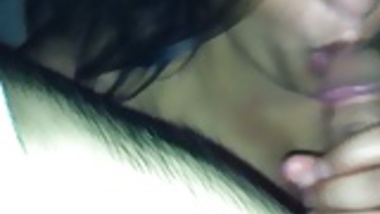 sexy desi chick sucking my cock