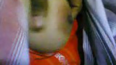 mallu girl gives tits to play