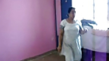 aunty naked show n fing