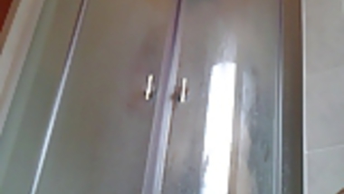 India Teen Showers