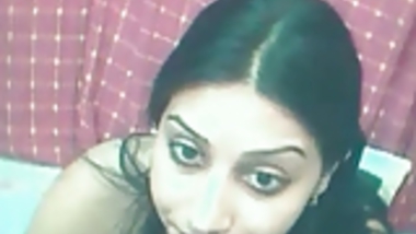 Indian Housewife shows at night