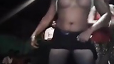Indian girls group showing boobs and pussy on stage