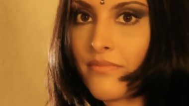 A Seductive Dance Of Beautiful Indian