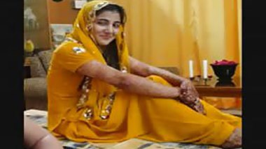 Hot Pakistani girls talking about Muslim Paki Sex in Hindustani