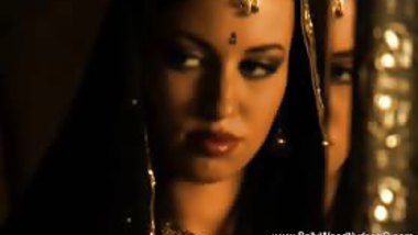 fine Erotic Indian MILF
