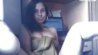 Indian masturbating/dirtytalking