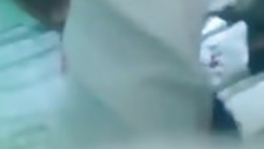 Desi paki choot me Ungli dala