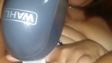 NRI office girl’s hot masturbation selfie