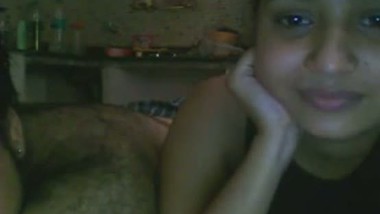 Nude Indian bhabhi’s hot sex clip