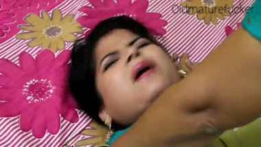 Desi Mature aunty lesbian home sex videos