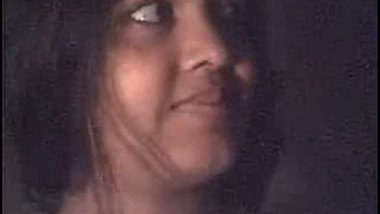 Indian college girl exposing her hot naked body