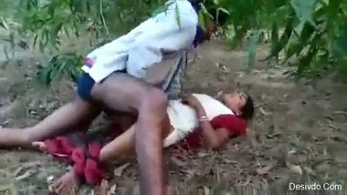 Marathi sexy bhabhi having an outdoor sex