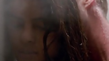 Anabelle Acosta. Priyanka Chopra - Quantico s01e06