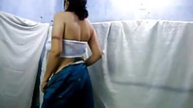 Big Breasted Indian MILF Savita Bhabhi