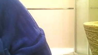 SPY005 - Shower spy - Indian teen